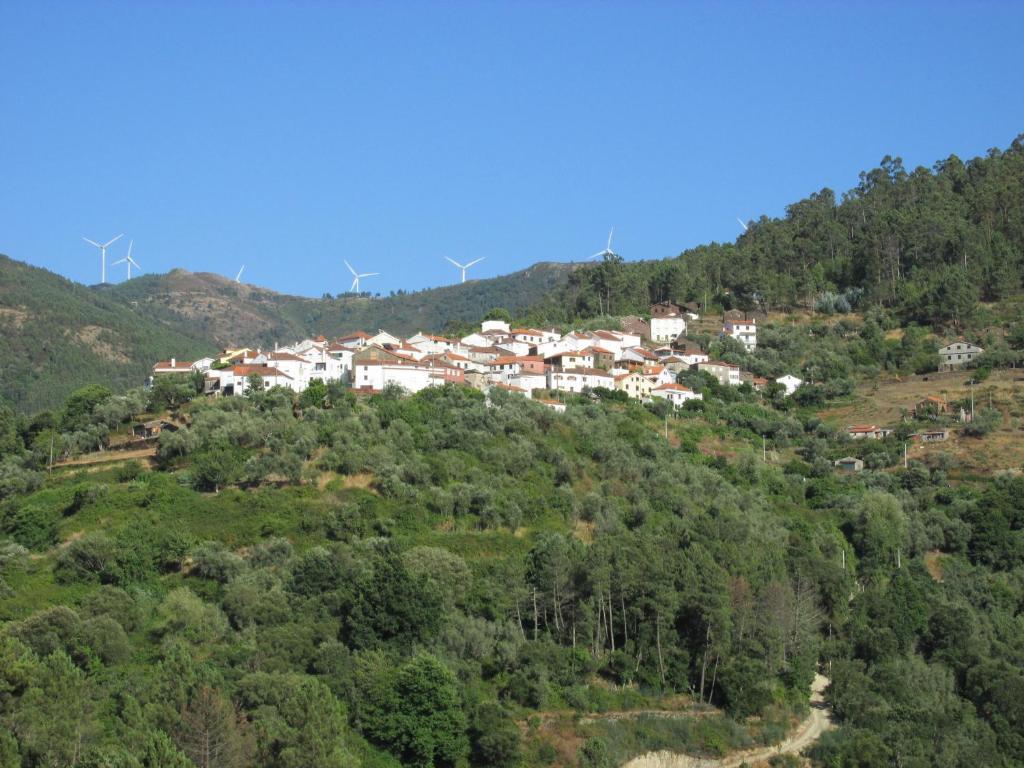 Alojamento Local De Pardieiros Hotell Avô Eksteriør bilde
