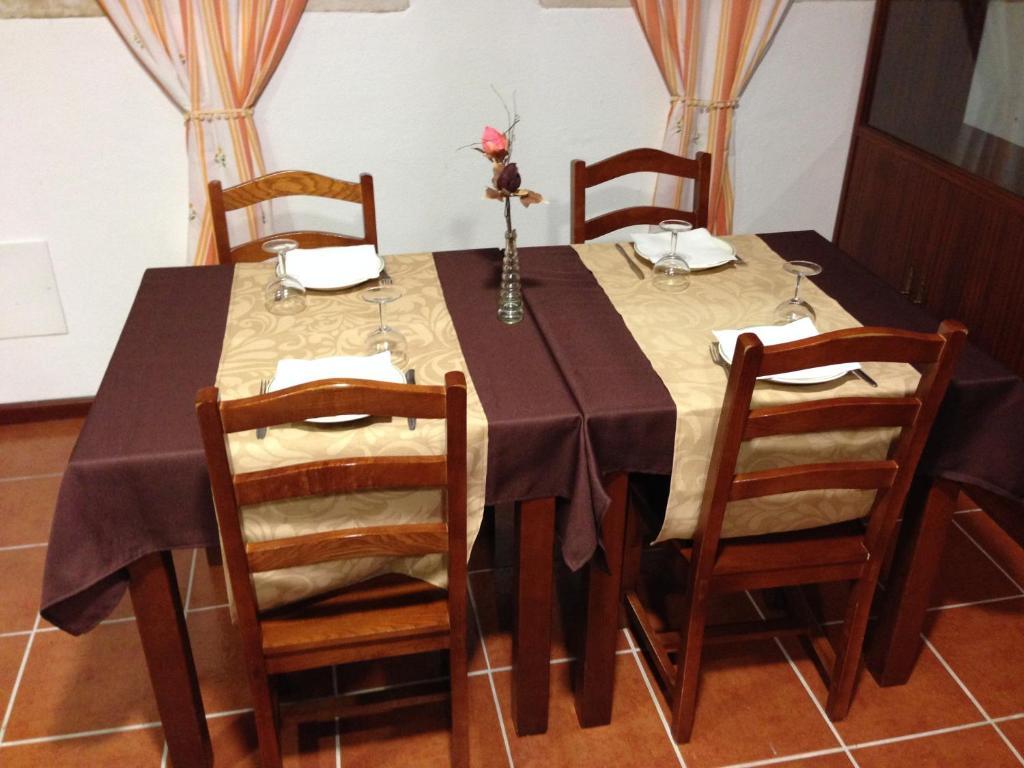 Alojamento Local De Pardieiros Hotell Avô Eksteriør bilde